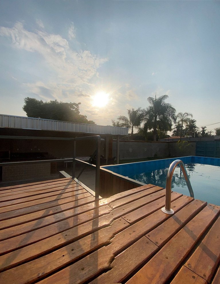 ZF02H Casa com 5 dormitórios, Piscina em Container Diferenci