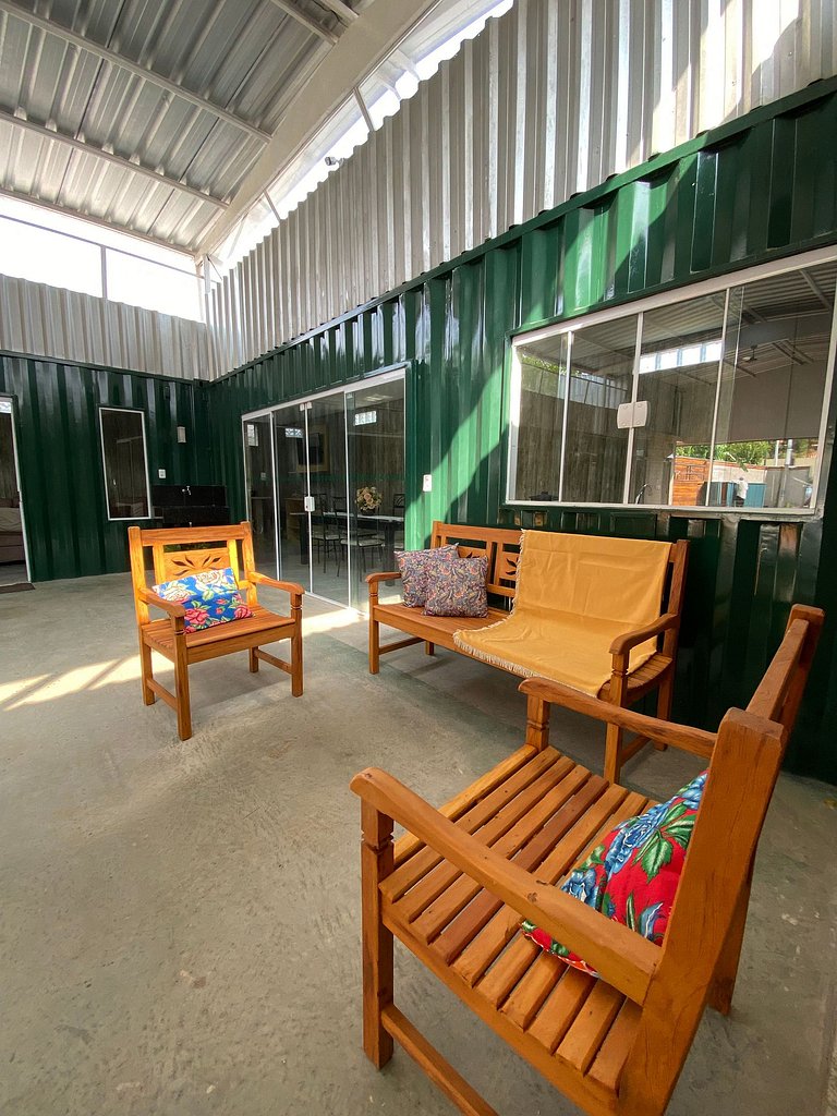 ZF02H Casa com 5 dormitórios, Piscina em Container Diferenci
