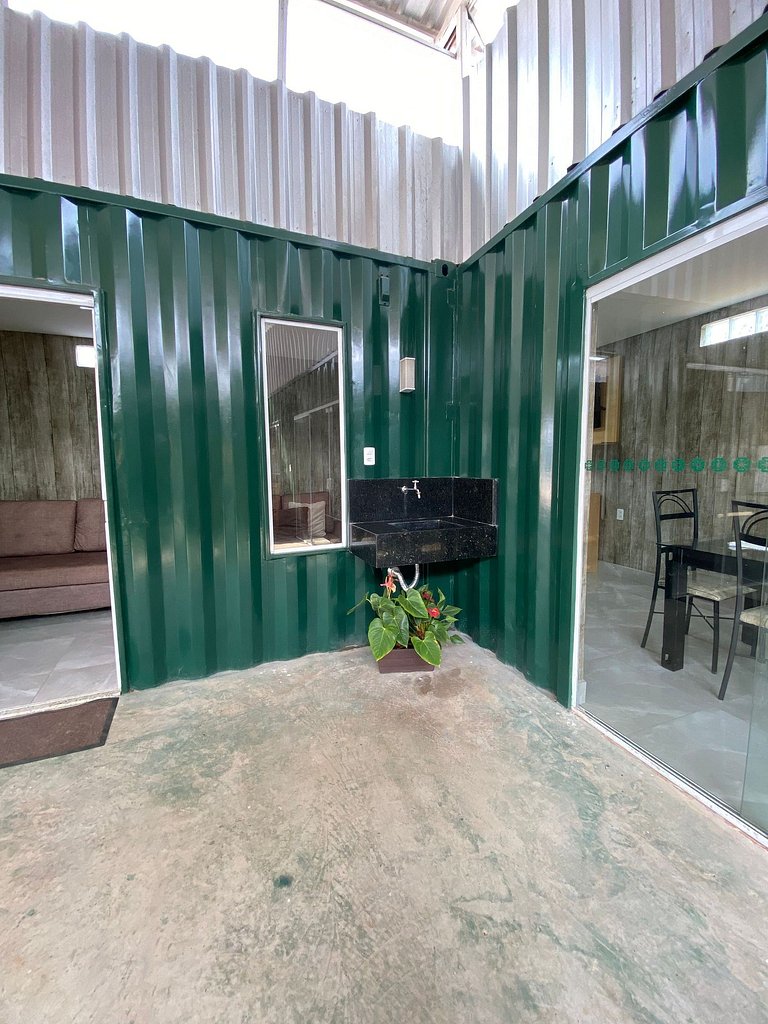 ZF02H Casa com 5 dormitórios, Piscina em Container Diferenci