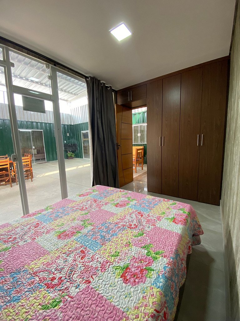 ZF02H Casa com 5 dormitórios, Piscina em Container Diferenci
