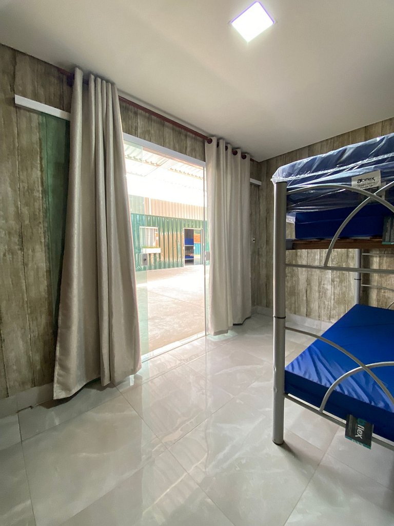 ZF02H Casa com 5 dormitórios, Piscina em Container Diferenci