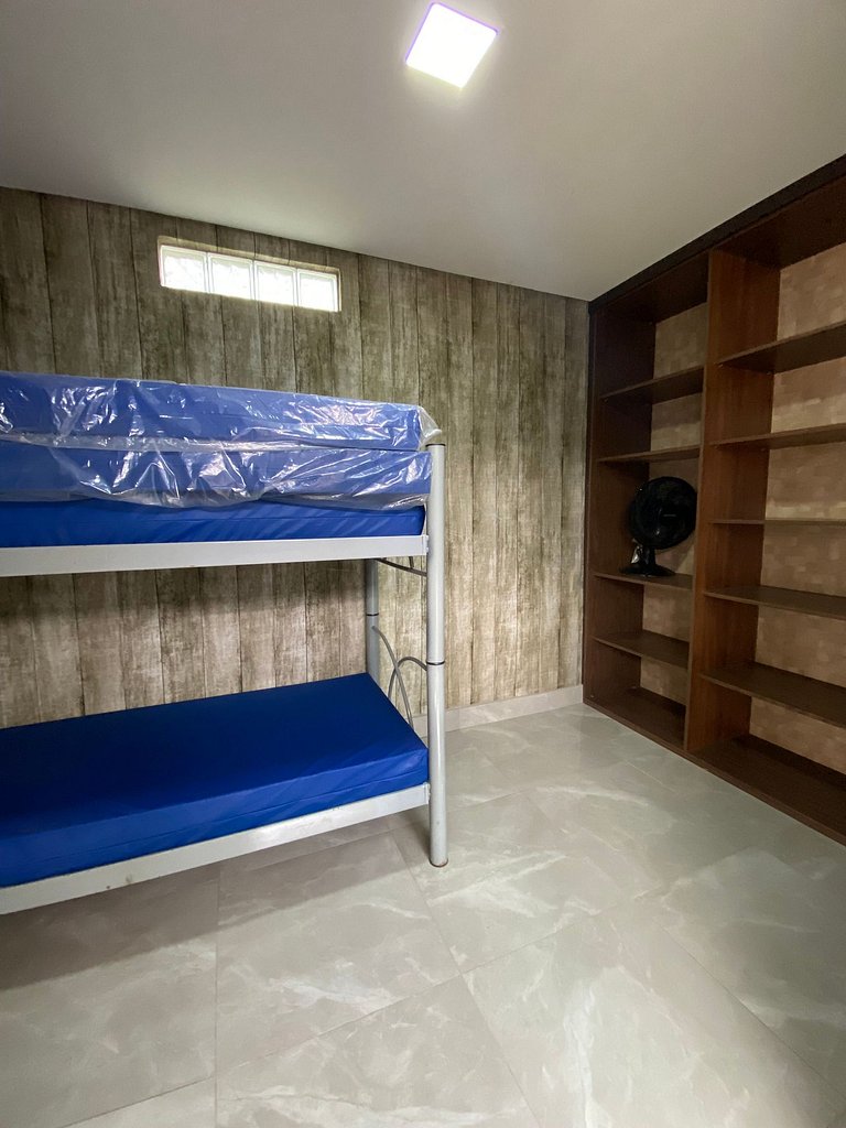 ZF02H Casa com 5 dormitórios, Piscina em Container Diferenci