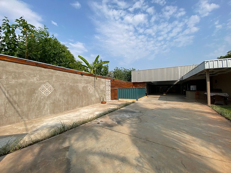 ZF02H Casa com 5 dormitórios, Piscina em Container Diferenci