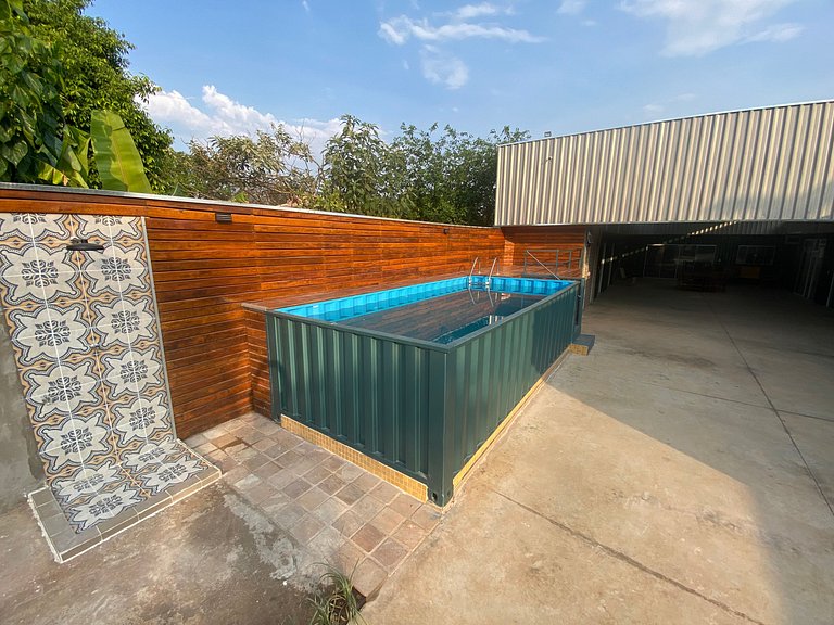 ZF02H Casa com 5 dormitórios, Piscina em Container Diferenci