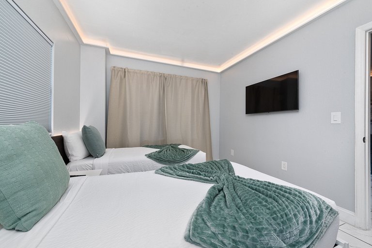 KC02I Apartamento no The Enclave Hotel and Suites.