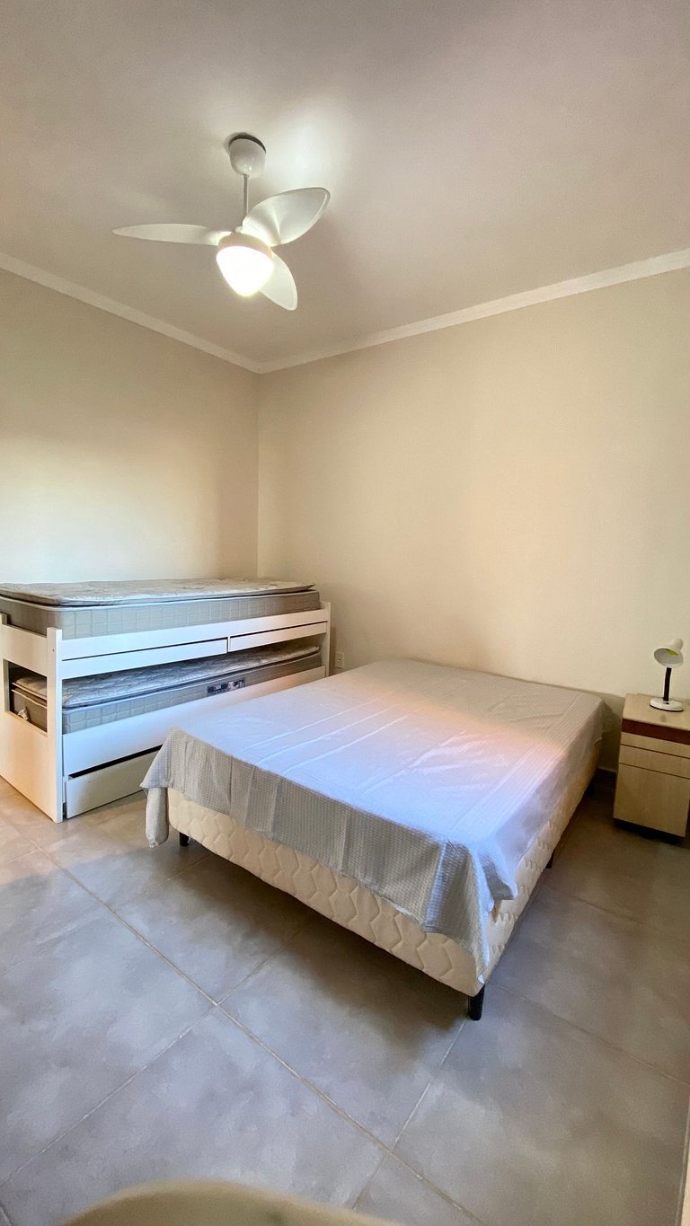 Chácara em condomínio fechado novíssima