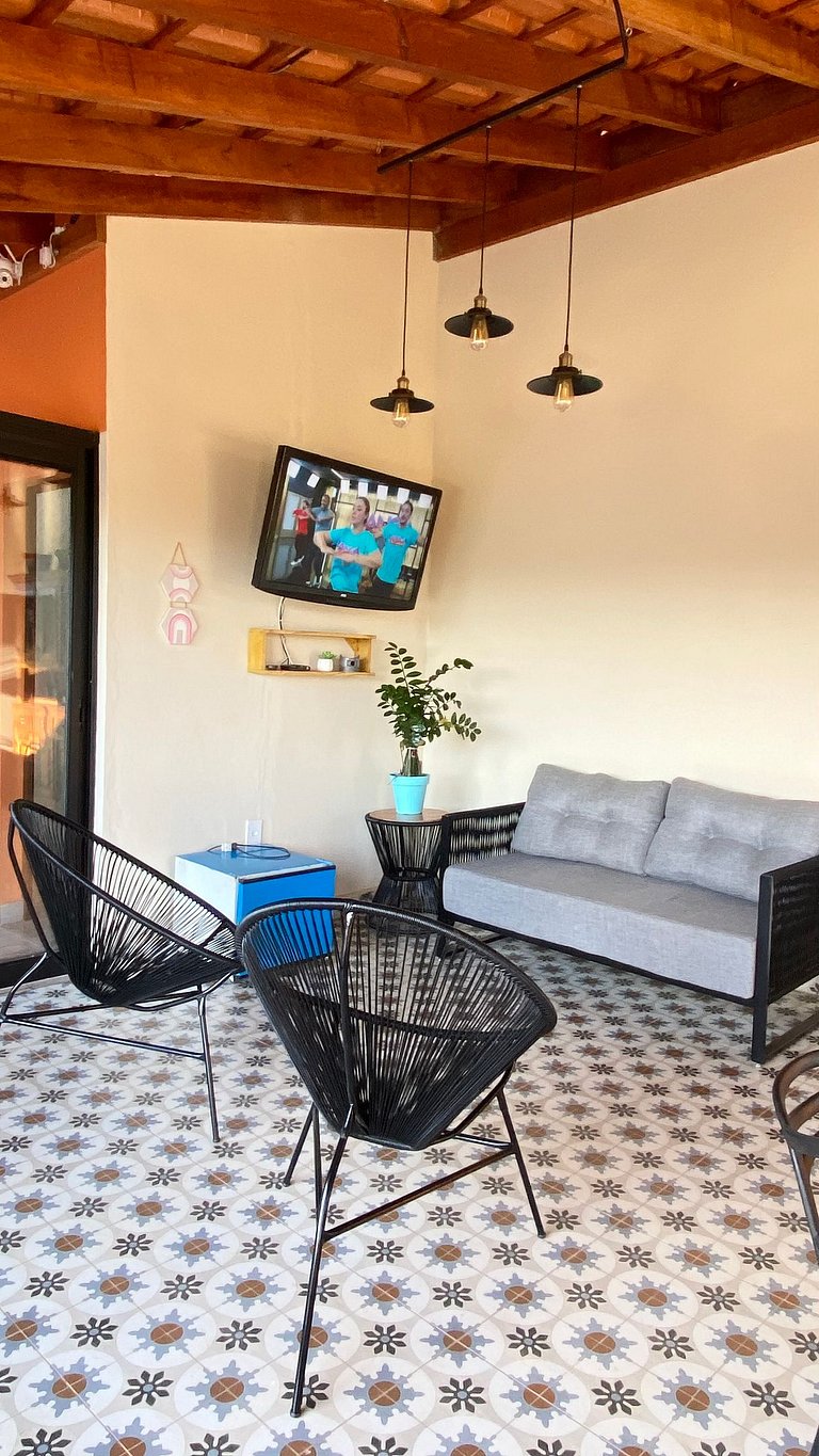 Chácara em condomínio fechado novíssima