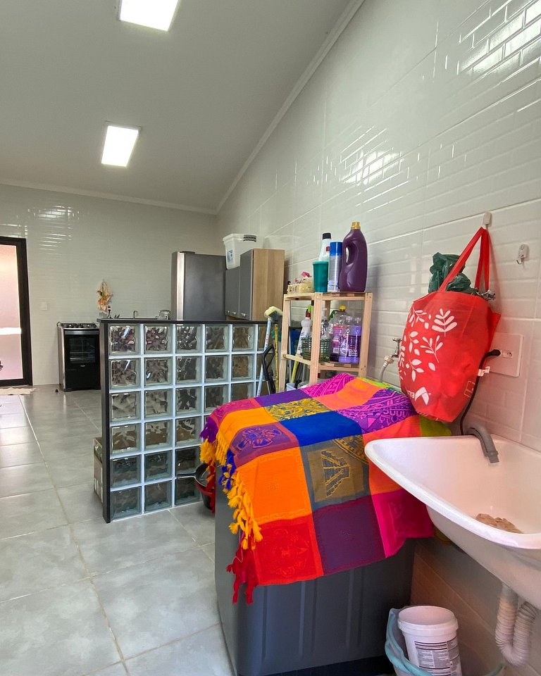 Chácara em condomínio fechado novíssima