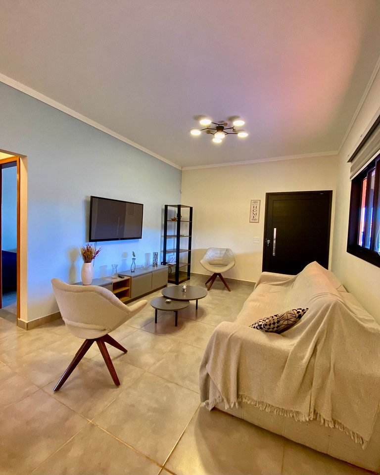 Chácara em condomínio fechado novíssima